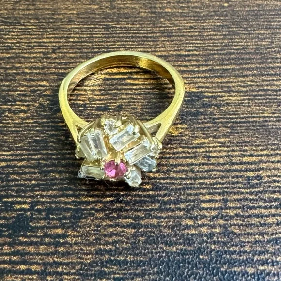 Pink Stone Ballerina Ring Crystal Baguette Cluster Fireworks Gold Plated Vintage - Picture 4 of 14